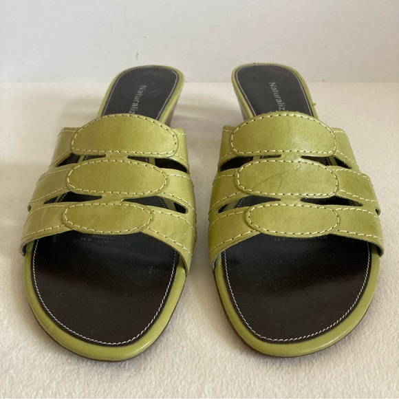 Naturalizer slides - Picture 3 of 10